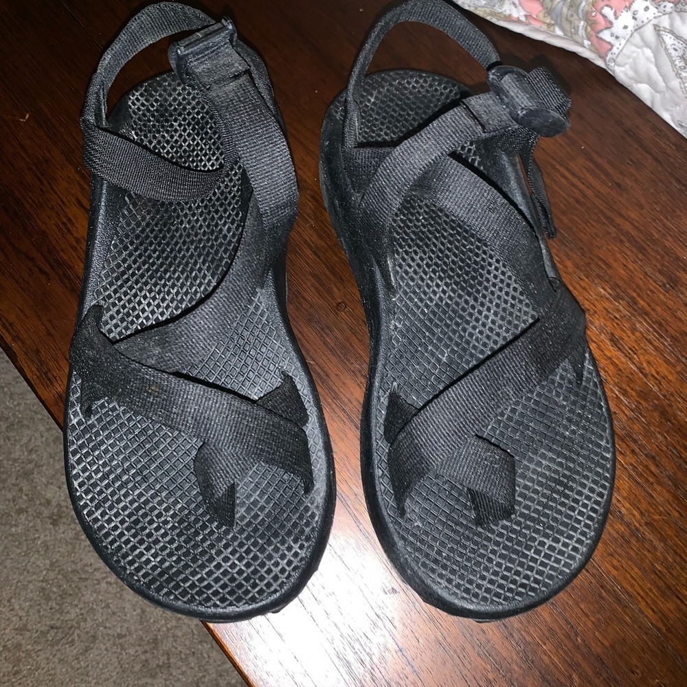 Men’s Chacos size 7